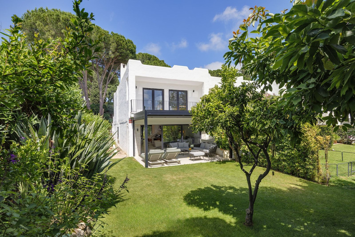3 bedroom Townhouses for sale in Nueva Andalucía – R5423362 3 bedroom Townhouses for sale in Nueva Andalucía – R5423362