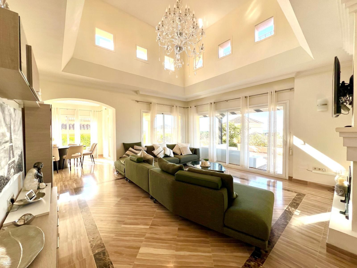 Aticos de 4 dormitorios en venta en Marbella – R5391745 Aticos de 4 dormitorios en venta en Marbella – R5391745