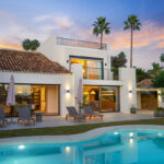 Villas de 4 dormitorios en venta en Nueva Andalucía – R5315866 Villas de 4 dormitorios en venta en Nueva Andalucía – R5315866