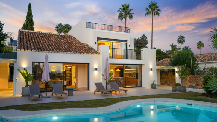 Villas de 4 dormitorios en venta en Nueva Andalucía – R5315866 Villas de 4 dormitorios en venta en Nueva Andalucía – R5315866 en