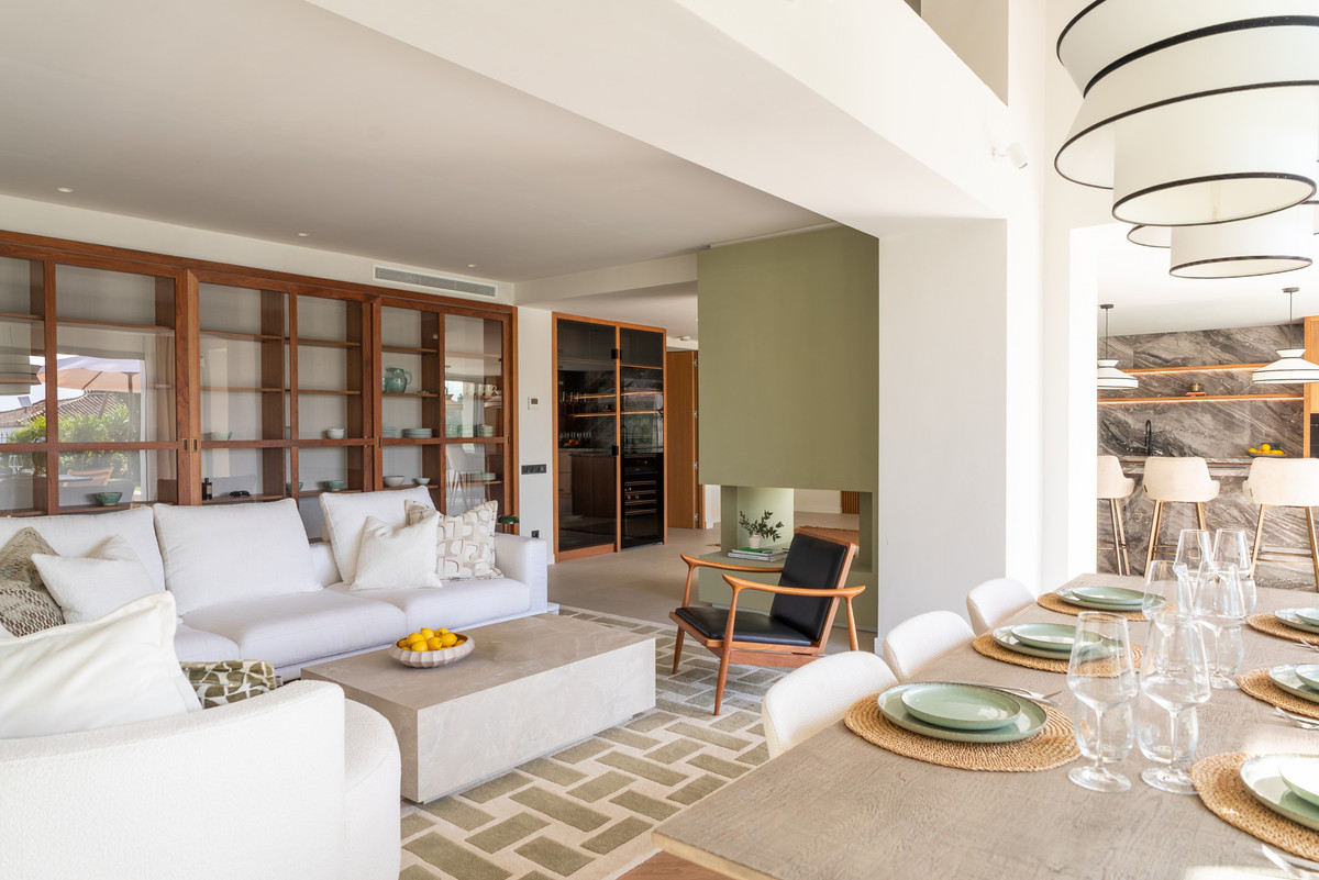 Villas de 4 dormitorios en venta en Nueva Andalucía – R5315866 Villas de 4 dormitorios en venta en Nueva Andalucía – R5315866