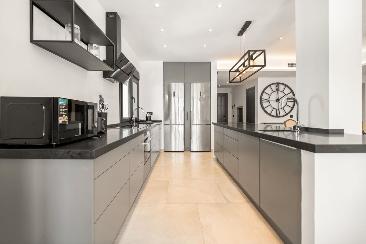 4 bedroom Villas for sale in Marbesa – R5399764 4 bedroom Villas for sale in Marbesa – R5399764