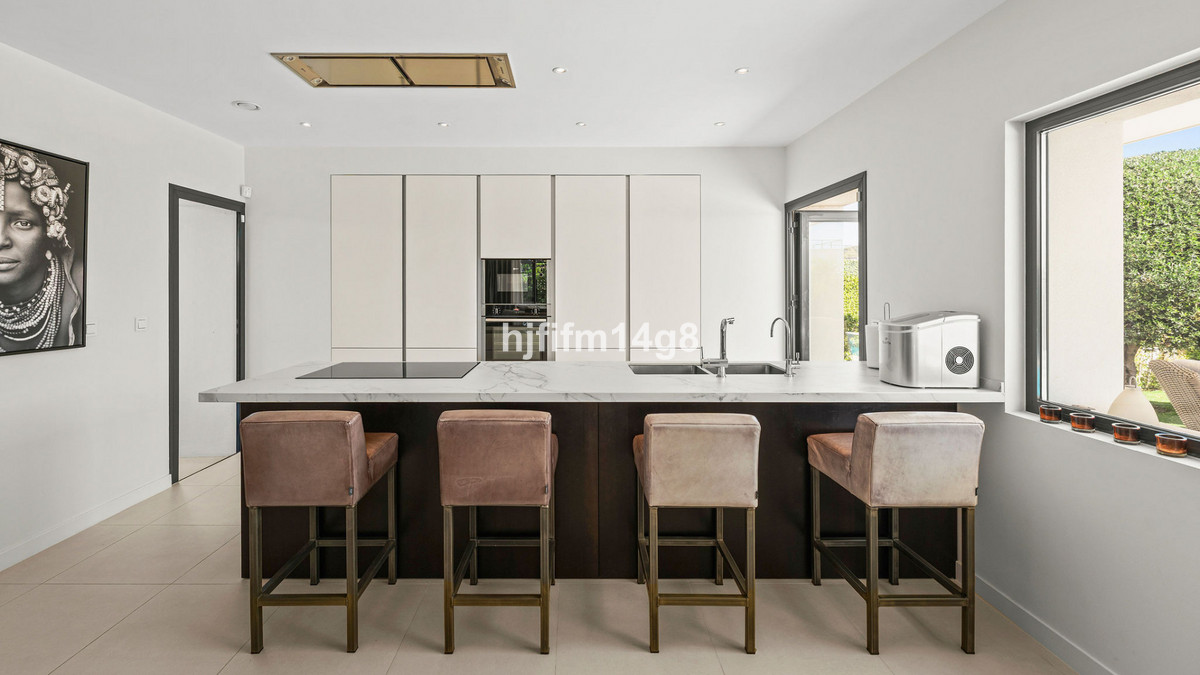 5 bedroom Villas for sale in San Pedro de Alcántara – R5308318 5 bedroom Villas for sale in San Pedro de Alcántara – R5308318