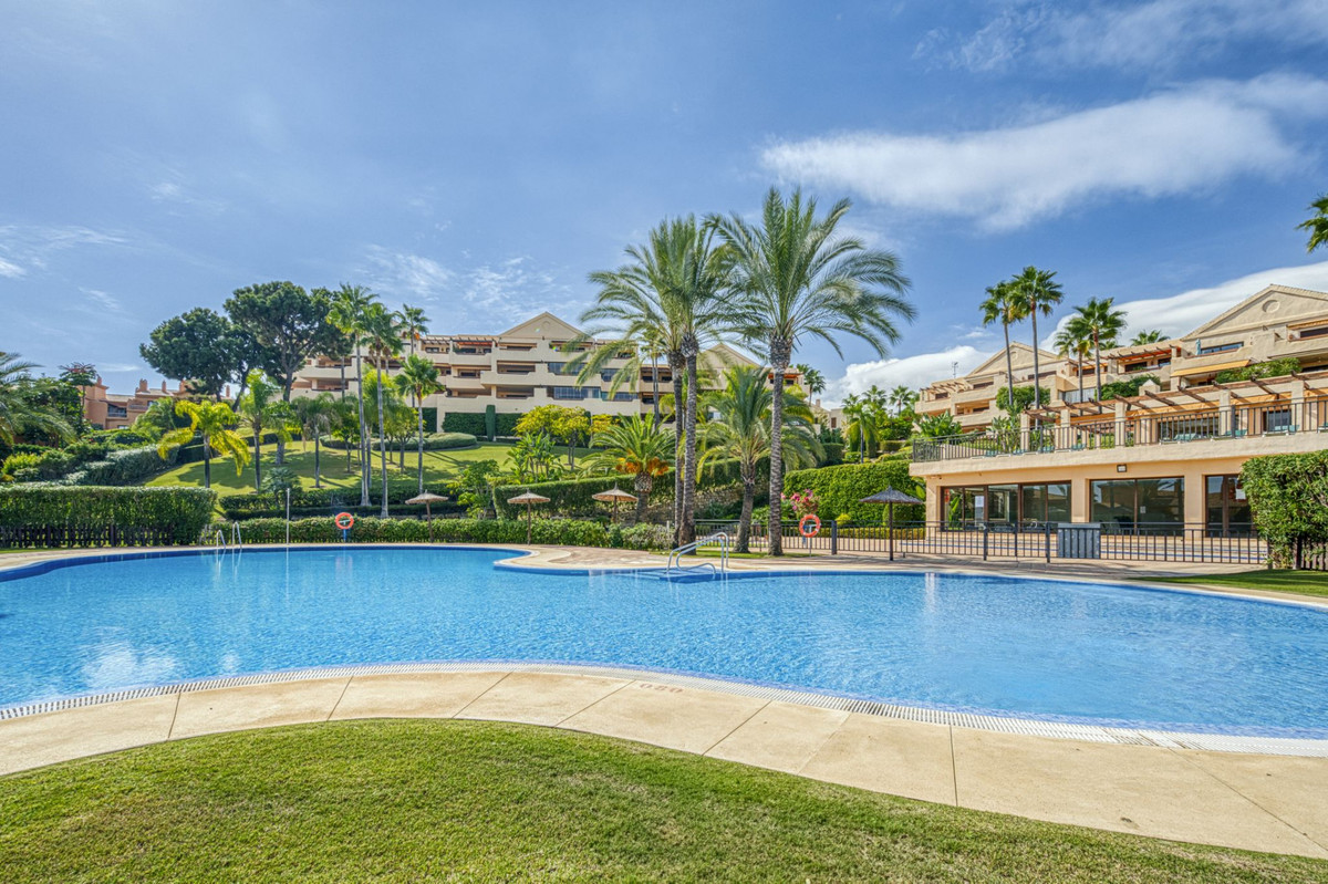 Apartamentos de 2 dormitorios en venta en Benahavís – R5049574 Apartamentos de 2 dormitorios en venta en Benahavís – R5049574