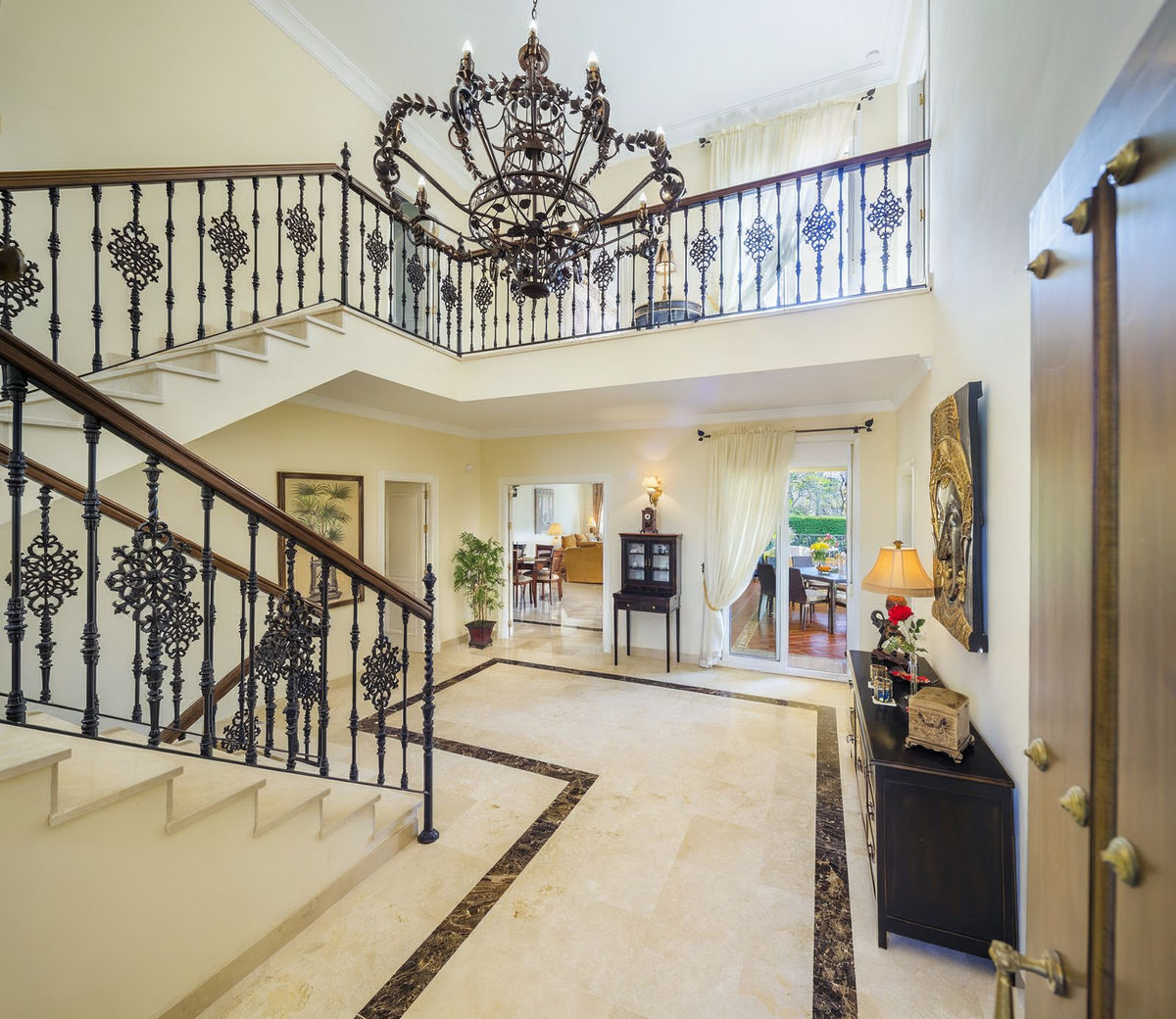 Villas de 4 dormitorios en venta en Elviria – R5251219 Villas de 4 dormitorios en venta en Elviria – R5251219