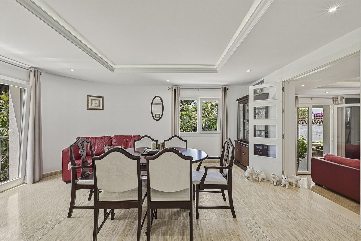 4 bedroom Villas for sale in El Rosario – R5421142 4 bedroom Villas for sale in El Rosario – R5421142
