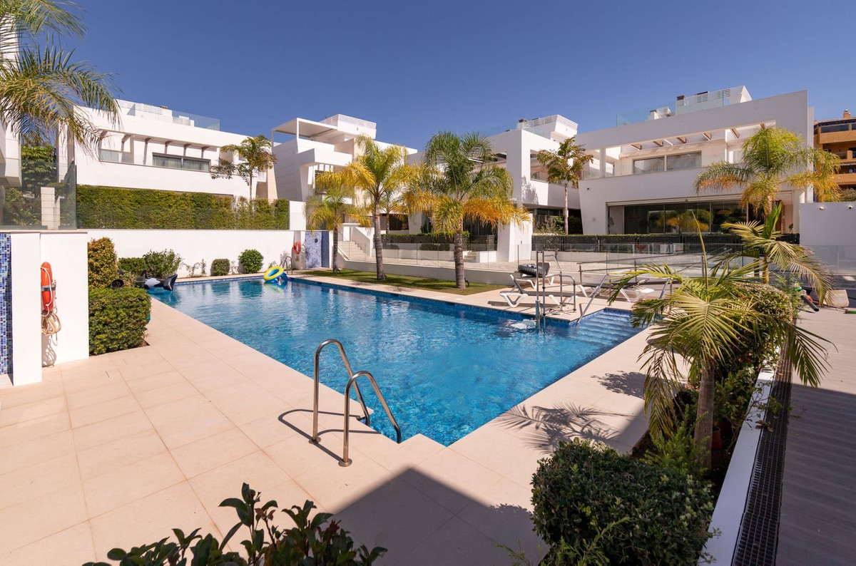 4 bedroom Villas for sale in San Pedro de Alcántara – R5358277 4 bedroom Villas for sale in San Pedro de Alcántara – R5358277