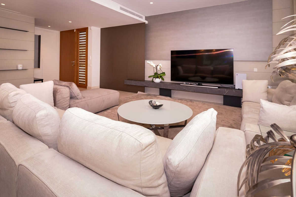 4 bedroom Villas for sale in San Pedro de Alcántara – R5358277 4 bedroom Villas for sale in San Pedro de Alcántara – R5358277