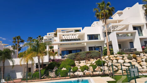 3 bedroom Apartments for sale in Benahavís – R5399893