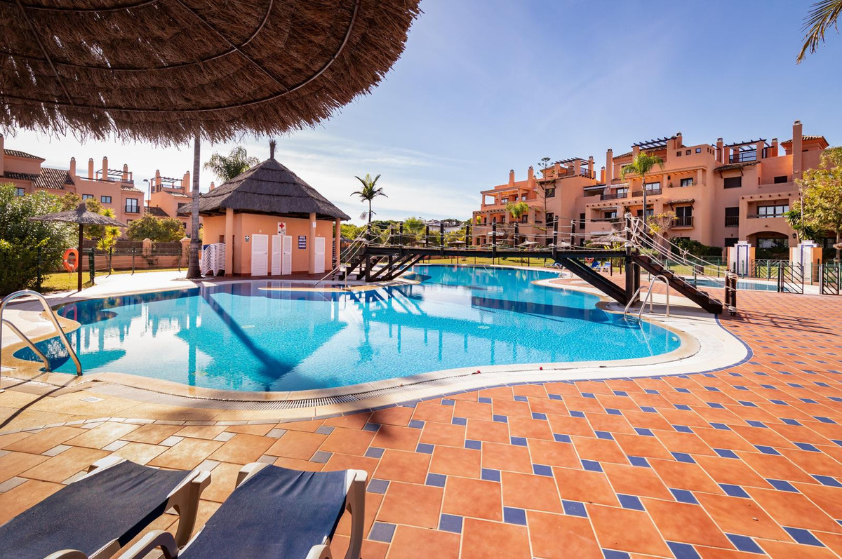 Apartamentos de 4 dormitorios en venta en Hacienda del Sol – R5234881 Apartamentos de 4 dormitorios en venta en Hacienda del Sol – R5234881