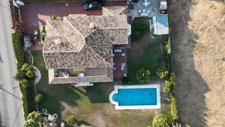 Villas de 7 dormitorios en venta en Guadalmina Alta – R5230405 Villas de 7 dormitorios en venta en Guadalmina Alta – R5230405 en