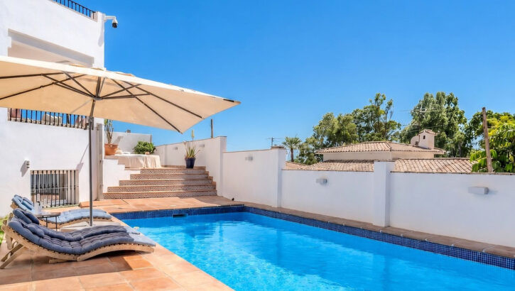 Pareados de 4 dormitorios en venta en Nueva Andalucía – R5417878 Pareados de 4 dormitorios en venta en Nueva Andalucía – R5417878 en