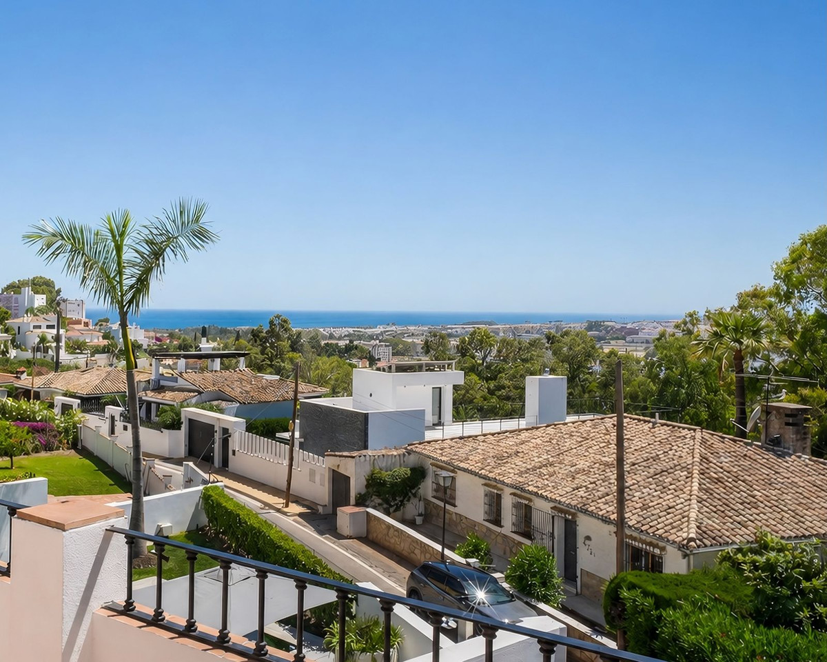 Pareados de 4 dormitorios en venta en Nueva Andalucía – R5417878 Pareados de 4 dormitorios en venta en Nueva Andalucía – R5417878