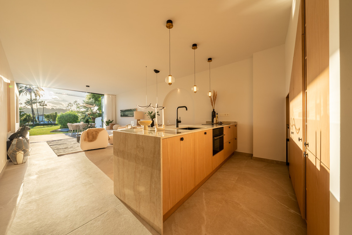 4 bedroom Townhouses for sale in Nueva Andalucía – R5204953 4 bedroom Townhouses for sale in Nueva Andalucía – R5204953