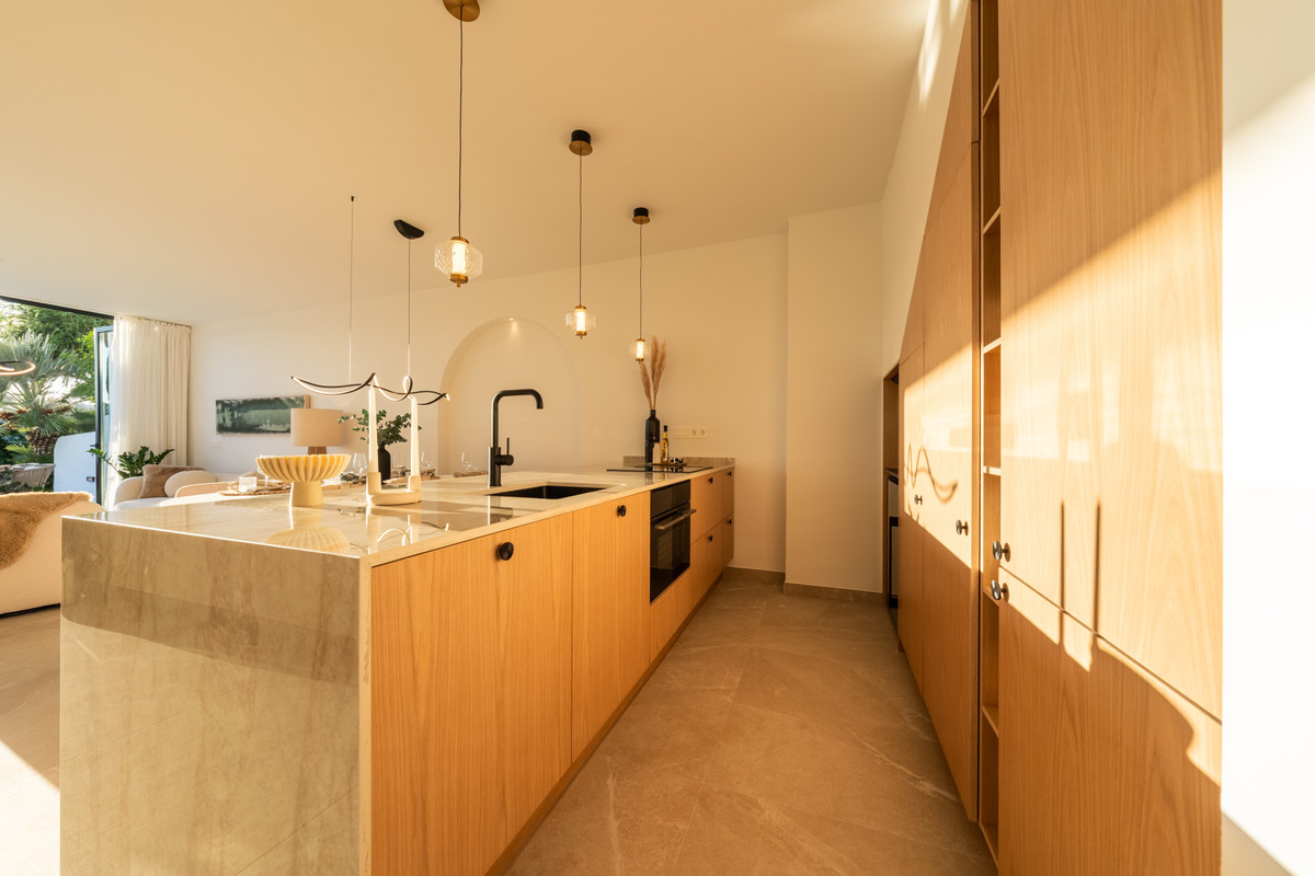 4 bedroom Townhouses for sale in Nueva Andalucía – R5204953 4 bedroom Townhouses for sale in Nueva Andalucía – R5204953