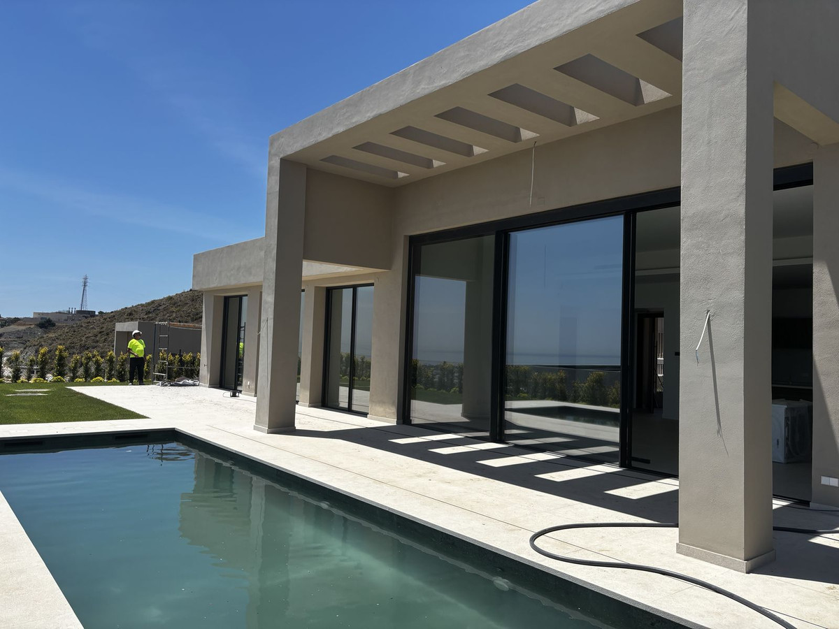 3 bedroom Villas for sale in Benahavís – R5401051 3 bedroom Villas for sale in Benahavís – R5401051