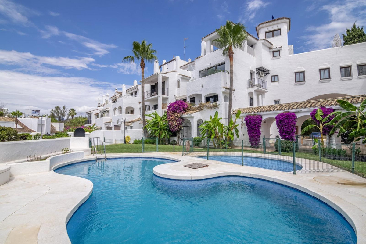 Apartamentos de 3 dormitorios en venta en Puerto Banús – R5395192 Apartamentos de 3 dormitorios en venta en Puerto Banús – R5395192
