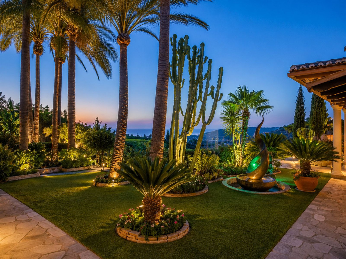 6 bedroom Villas for sale in Hacienda Las Chapas – R5414770 6 bedroom Villas for sale in Hacienda Las Chapas – R5414770