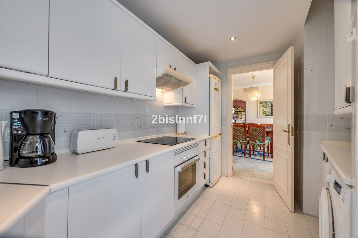 2 bedroom Penthouses for sale in Elviria – R5400010 2 bedroom Penthouses for sale in Elviria – R5400010