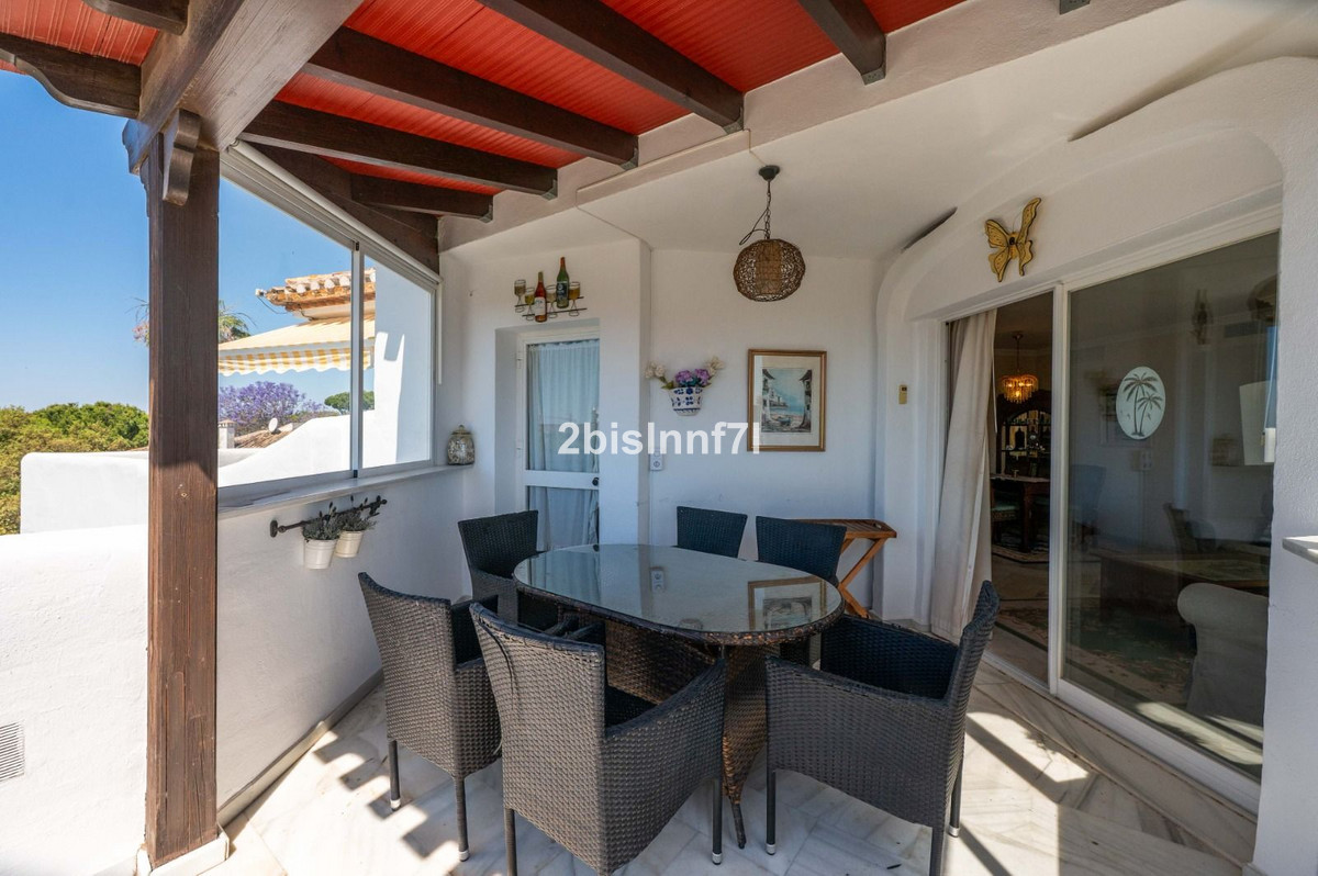 2 bedroom Penthouses for sale in Elviria – R5400010 2 bedroom Penthouses for sale in Elviria – R5400010