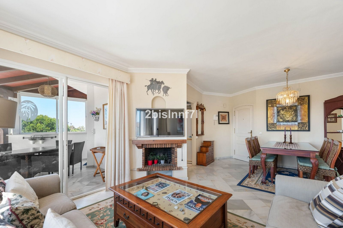 2 bedroom Penthouses for sale in Elviria – R5400010 2 bedroom Penthouses for sale in Elviria – R5400010