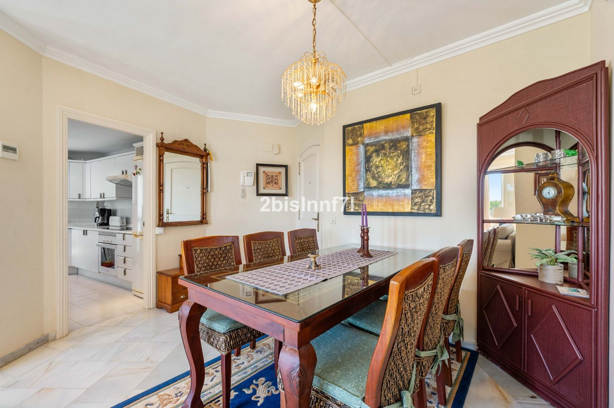 2 bedroom Penthouses for sale in Elviria – R5400010 2 bedroom Penthouses for sale in Elviria – R5400010