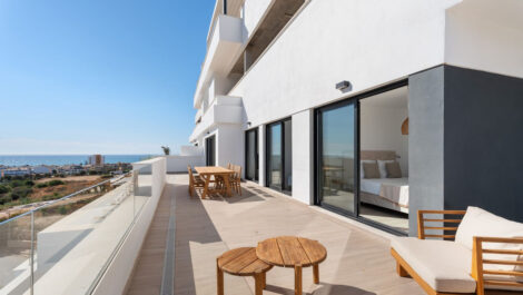 4 bedroom Apartments for sale in La Cala de Mijas – R5368036