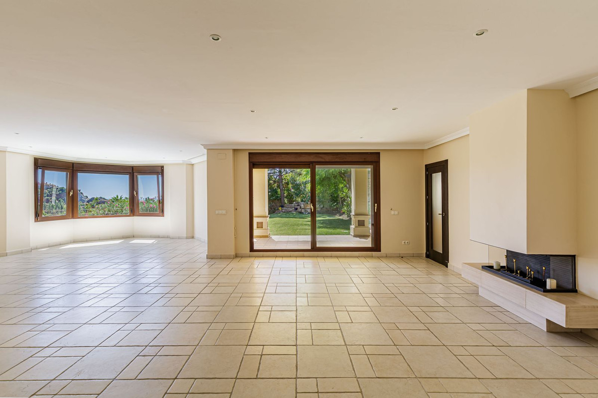 Villas de 5 dormitorios en venta en Los Arqueros – R5257678 Villas de 5 dormitorios en venta en Los Arqueros – R5257678