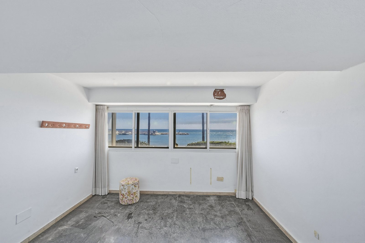 5 bedroom Penthouses for sale in Marbella – R5322541 5 bedroom Penthouses for sale in Marbella – R5322541