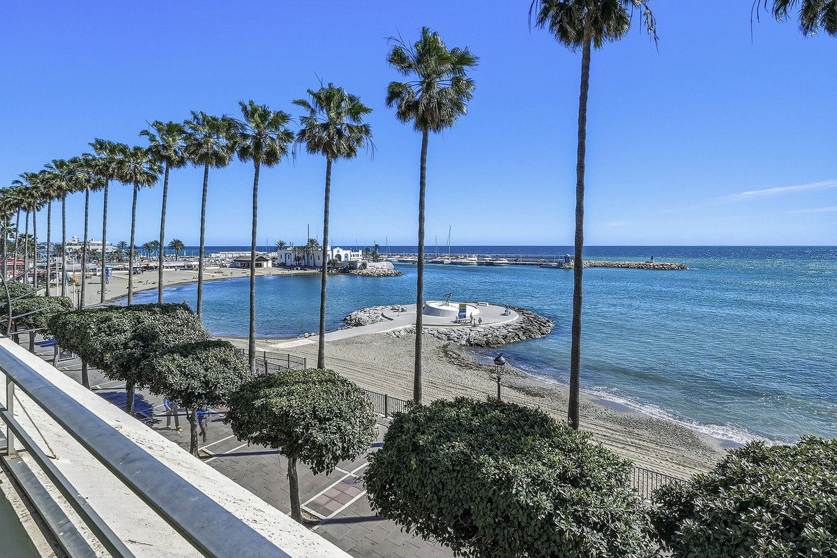 5 bedroom Penthouses for sale in Marbella – R5322541 5 bedroom Penthouses for sale in Marbella – R5322541