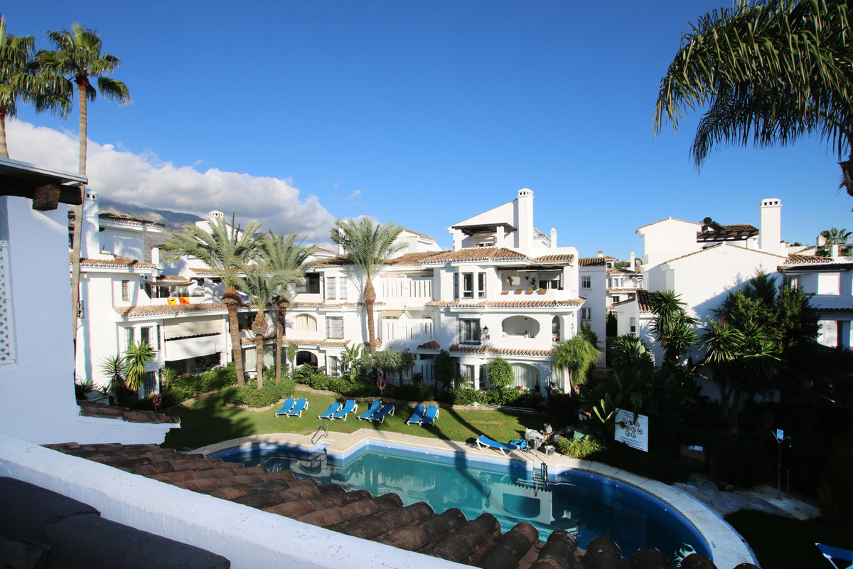 Apartamentos de 3 dormitorios en venta en Nueva Andalucía – R4951513 Apartamentos de 3 dormitorios en venta en Nueva Andalucía – R4951513