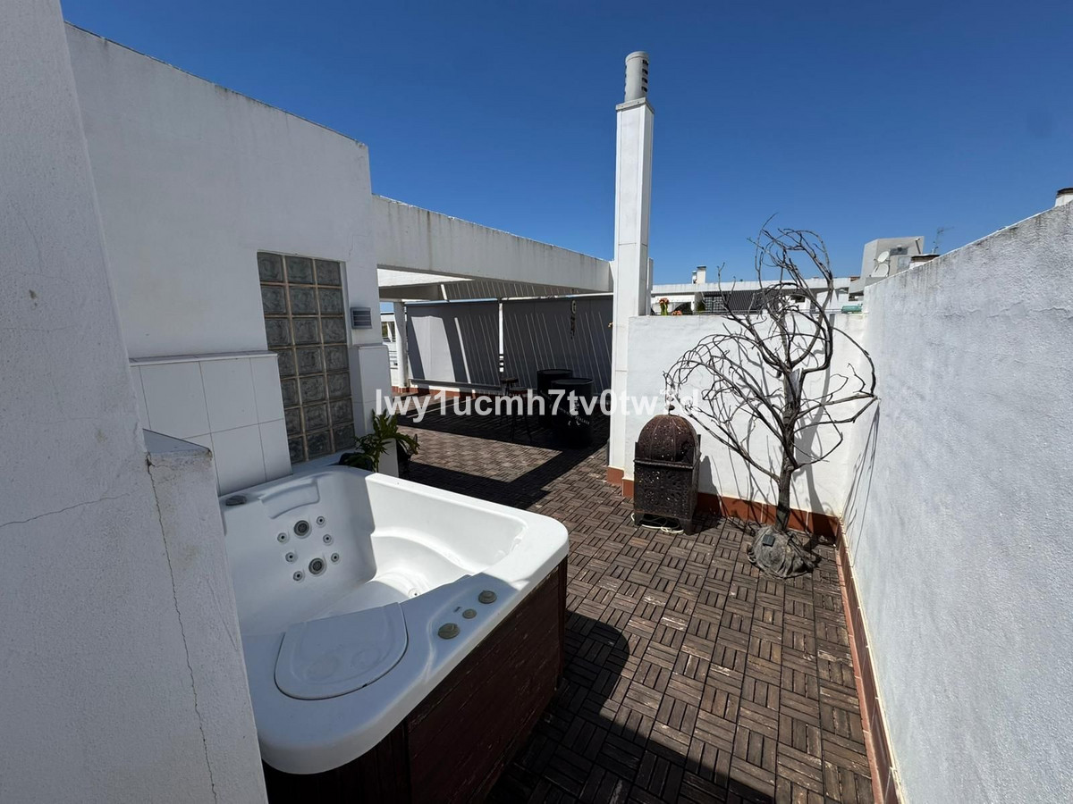 5 bedroom Apartments for sale in La Cala de Mijas – R5402263 5 bedroom Apartments for sale in La Cala de Mijas – R5402263