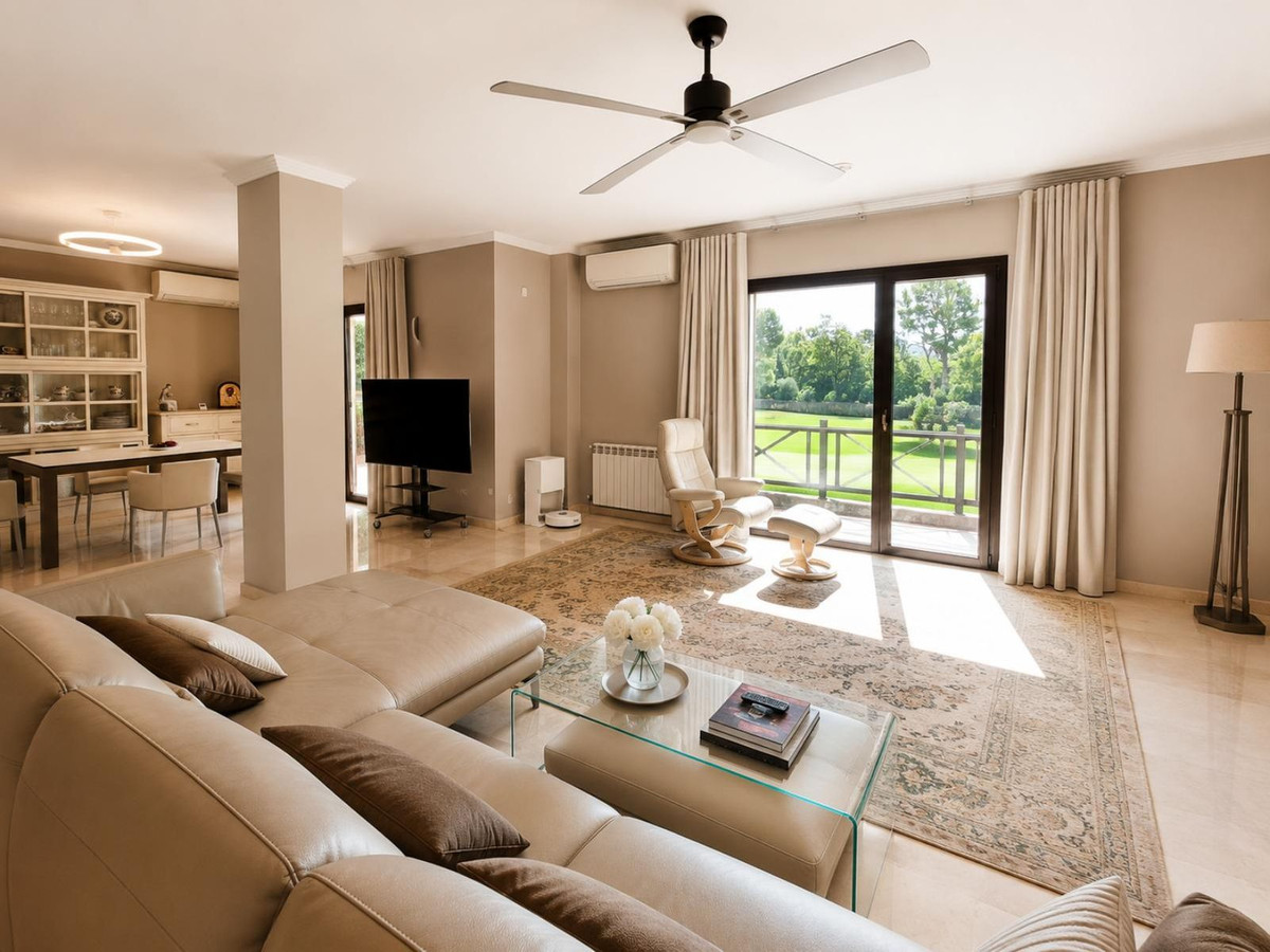 5 bedroom Villas for sale in Guadalmina Alta – R5414437 5 bedroom Villas for sale in Guadalmina Alta – R5414437