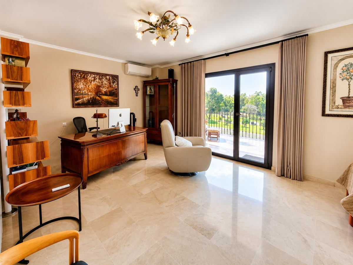 5 bedroom Villas for sale in Guadalmina Alta – R5414437 5 bedroom Villas for sale in Guadalmina Alta – R5414437