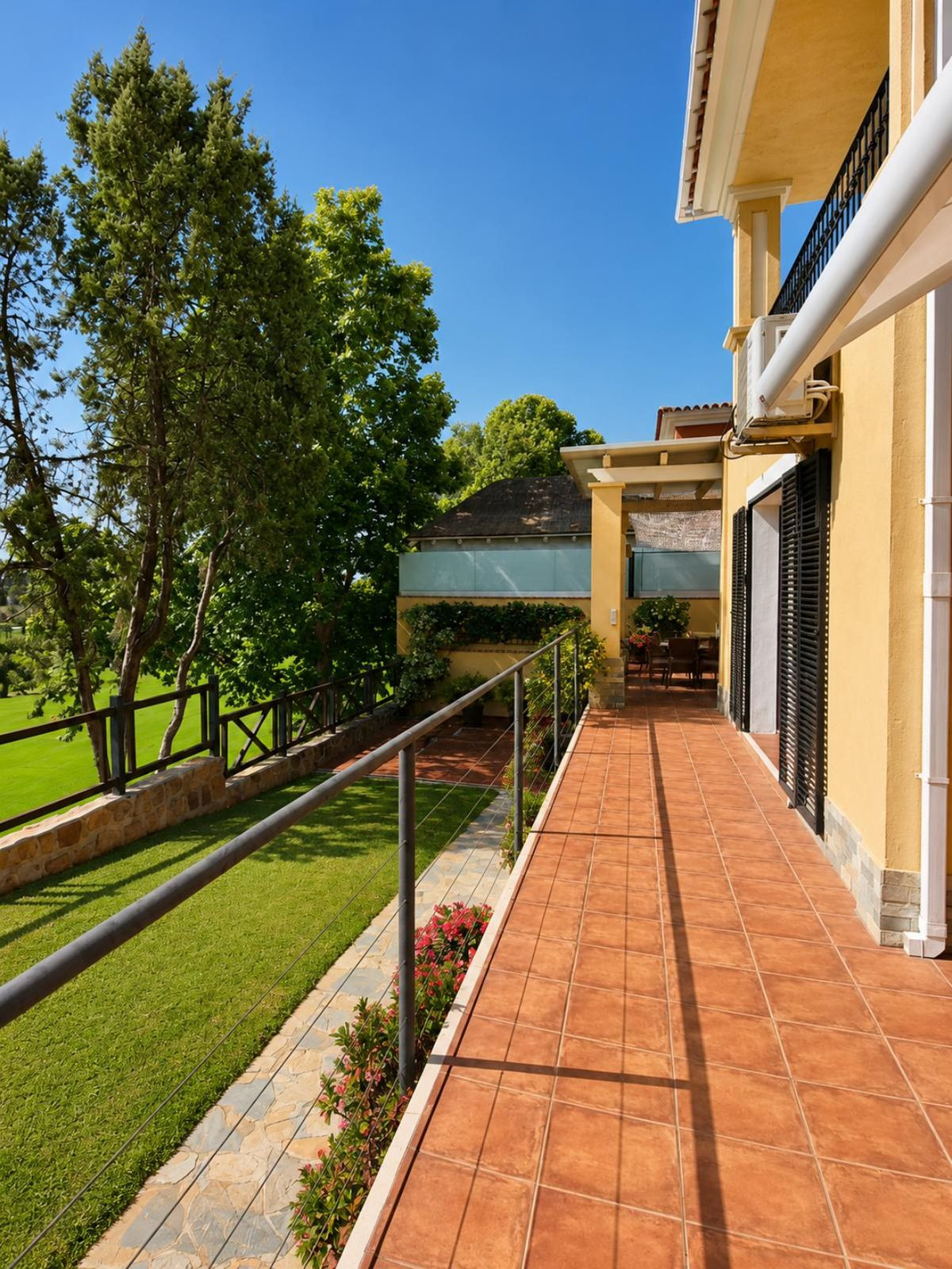 5 bedroom Villas for sale in Guadalmina Alta – R5414437 5 bedroom Villas for sale in Guadalmina Alta – R5414437