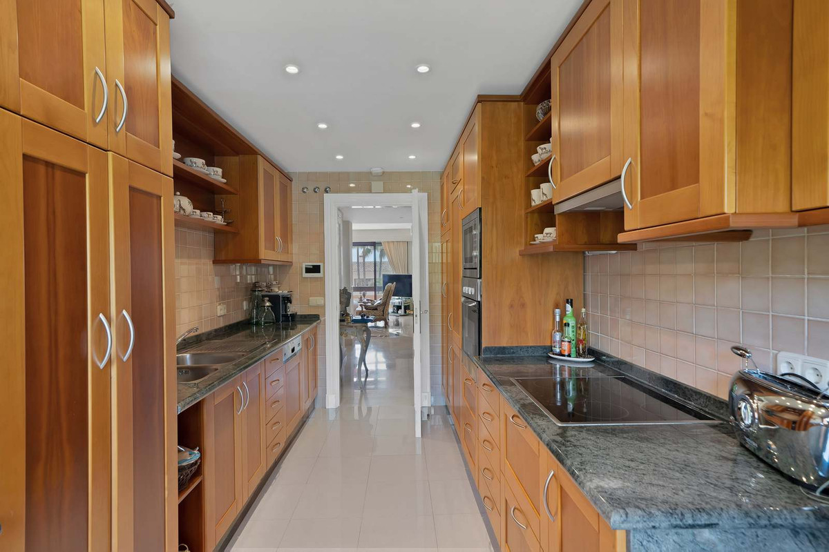 2 bedroom Penthouses for sale in Marbella – R5369065 2 bedroom Penthouses for sale in Marbella – R5369065
