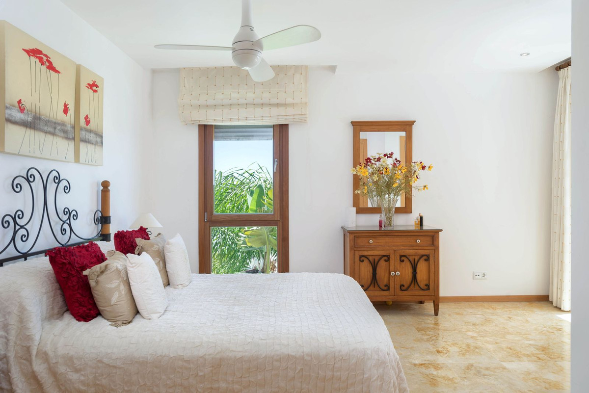 3 bedroom Apartments for sale in Altos de los Monteros – R5413324 3 bedroom Apartments for sale in Altos de los Monteros – R5413324