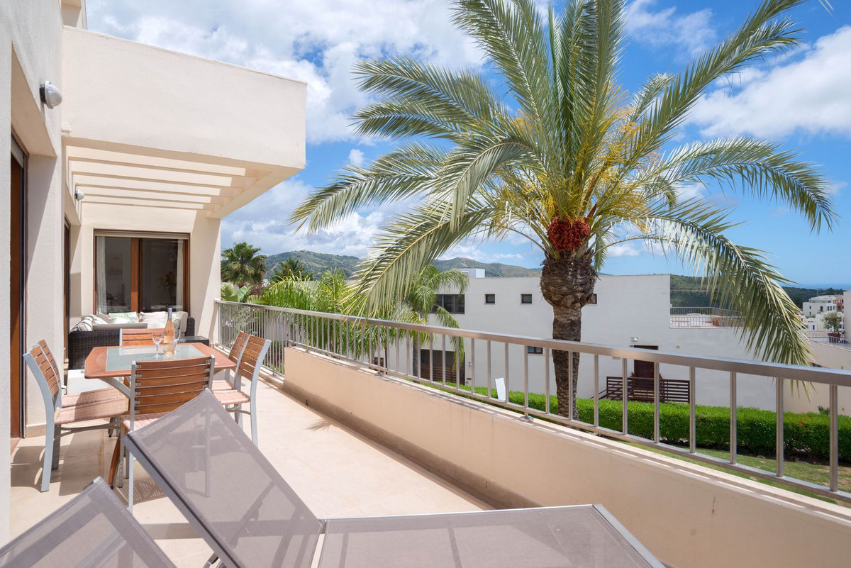 3 bedroom Apartments for sale in Altos de los Monteros – R5413324 3 bedroom Apartments for sale in Altos de los Monteros – R5413324