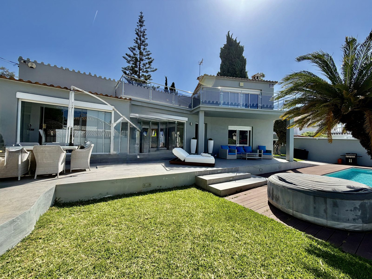 Villas de 4 dormitorios en venta en Cabopino – R5407798 Villas de 4 dormitorios en venta en Cabopino – R5407798