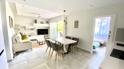 2 bedroom Apartments for sale in Marbella – R5378497