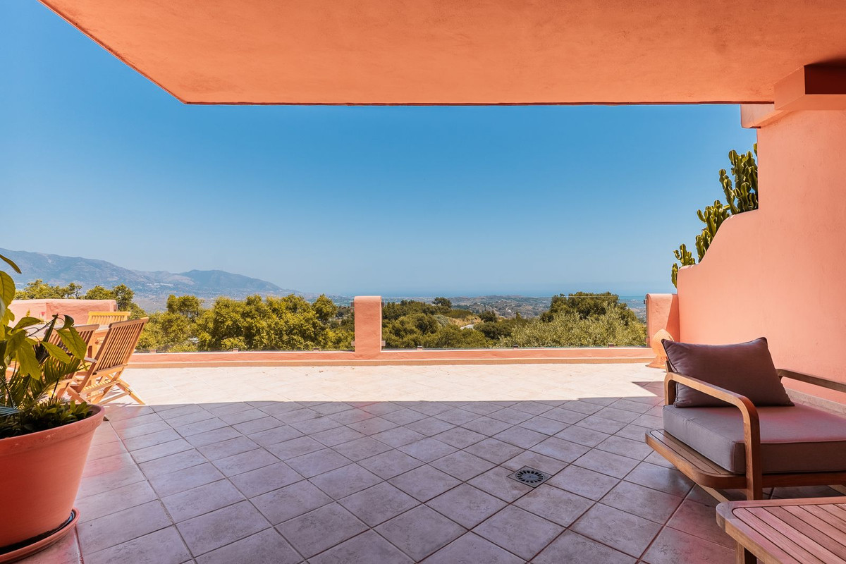 3 bedroom Apartments for sale in La Mairena – R5109898 3 bedroom Apartments for sale in La Mairena – R5109898