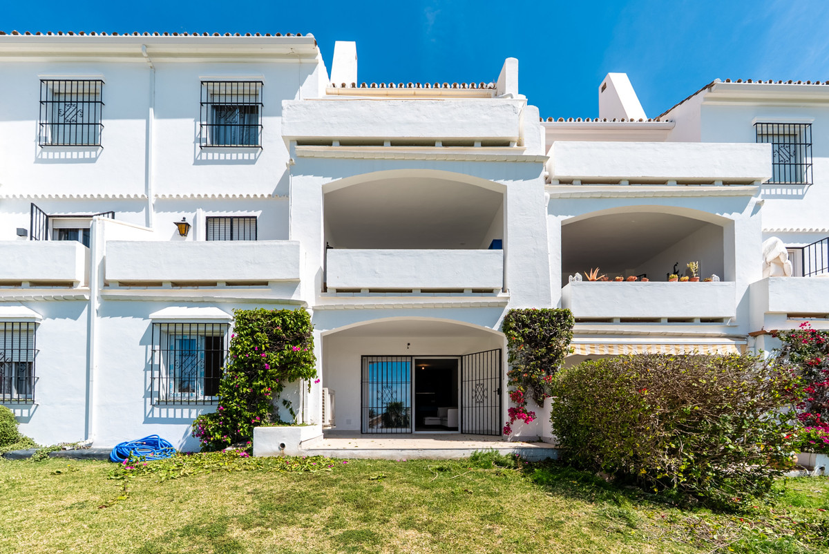 Apartamentos de 3 dormitorios en venta en Nueva Andalucía – R5380672 Apartamentos de 3 dormitorios en venta en Nueva Andalucía – R5380672