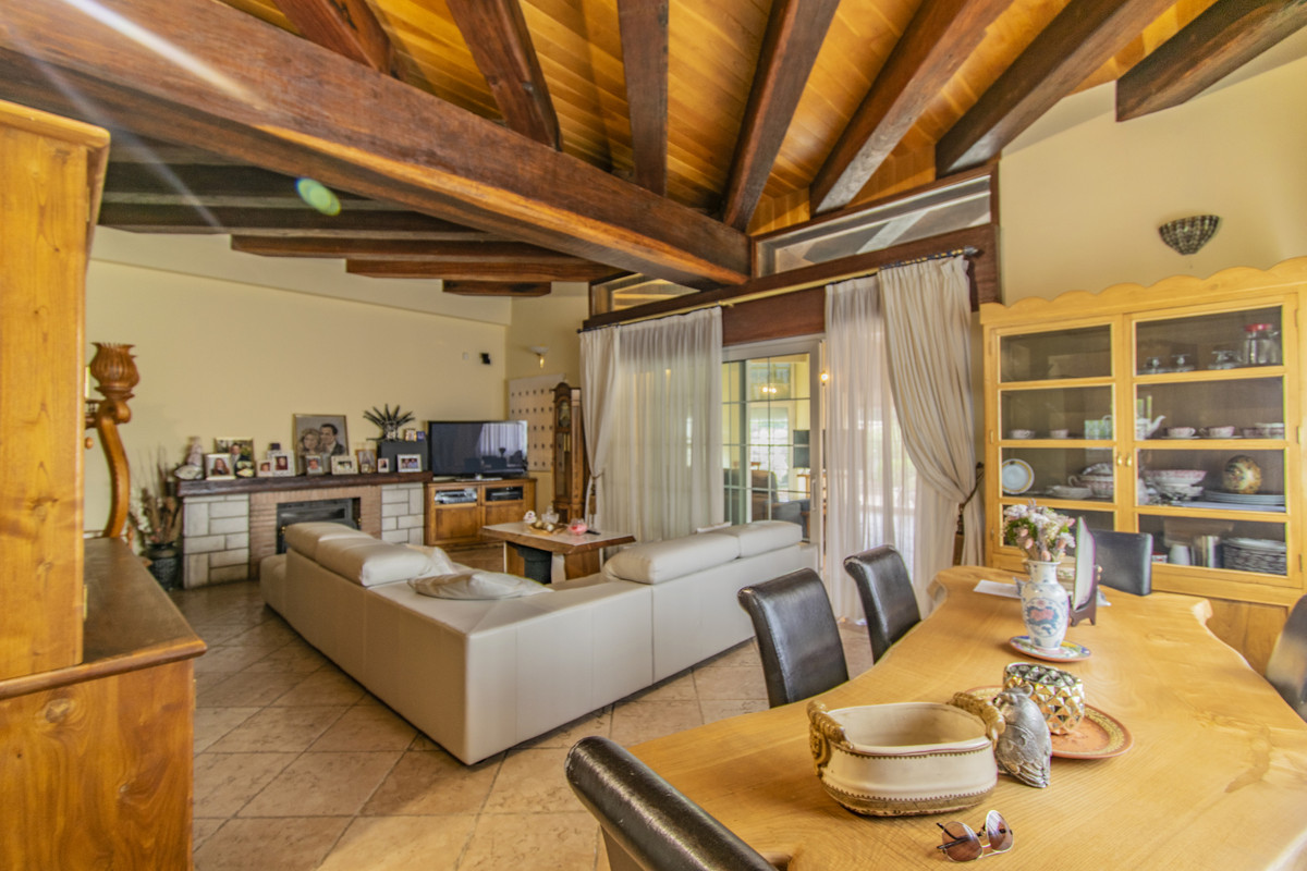 Villas de 4 dormitorios en venta en San Pedro de Alcántara – R3712520 Villas de 4 dormitorios en venta en San Pedro de Alcántara – R3712520