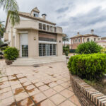 Villas de 4 dormitorios en venta en San Pedro de Alcántara – R3712520 Villas de 4 dormitorios en venta en San Pedro de Alcántara – R3712520