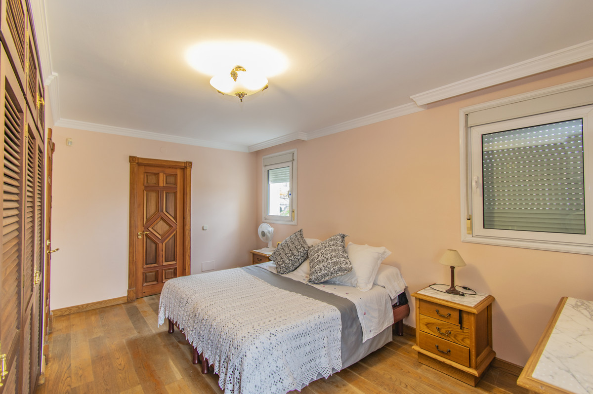 Villas de 4 dormitorios en venta en San Pedro de Alcántara – R3712520 Villas de 4 dormitorios en venta en San Pedro de Alcántara – R3712520