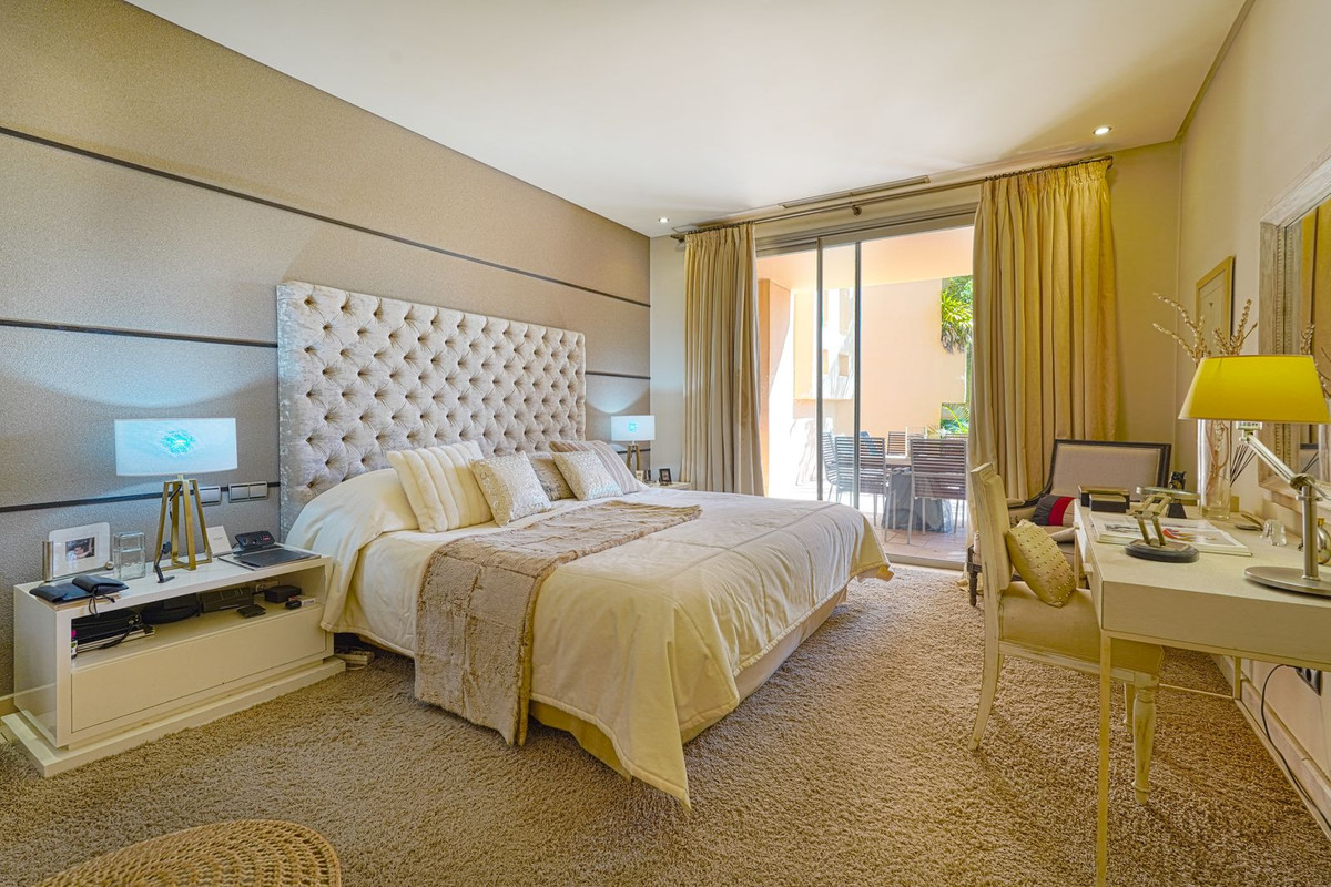 Apartamentos de 3 dormitorios en venta en Marbella – R4271971 Apartamentos de 3 dormitorios en venta en Marbella – R4271971