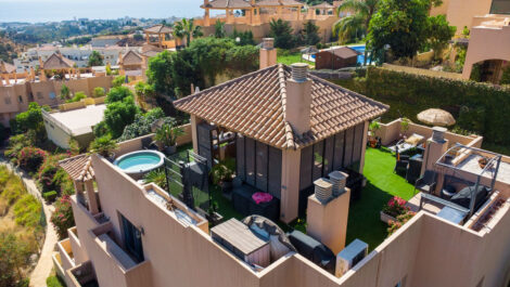 3 bedroom Penthouses for sale in Calahonda – R5048587
