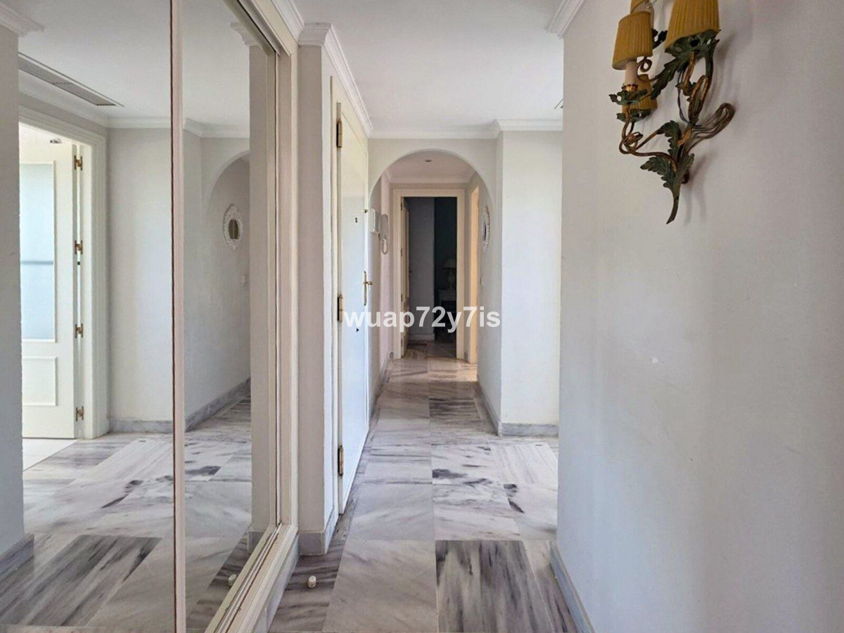 Aticos de 2 dormitorios en venta en Nueva Andalucía – R5421172 Aticos de 2 dormitorios en venta en Nueva Andalucía – R5421172