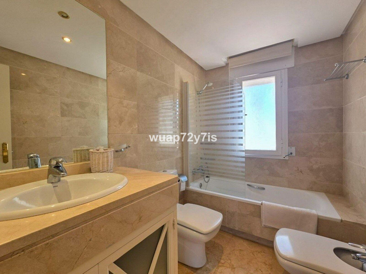 Aticos de 2 dormitorios en venta en Nueva Andalucía – R5421172 Aticos de 2 dormitorios en venta en Nueva Andalucía – R5421172
