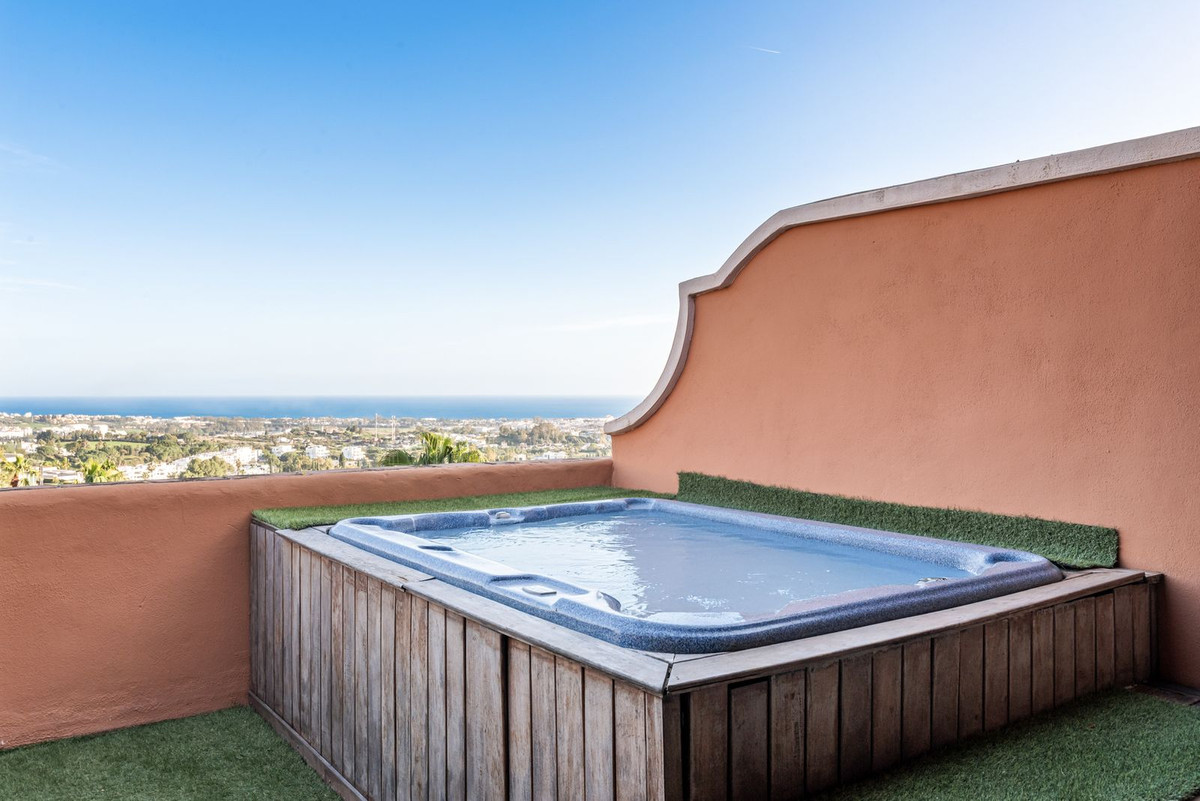 Apartamentos de 3 dormitorios en venta en Monte Halcones – R5425108 Apartamentos de 3 dormitorios en venta en Monte Halcones – R5425108